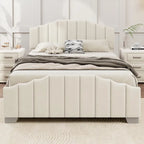 Lit plateforme en velours pleine grandeur/grand lit avec tête et pied de lit touffetés – Beige