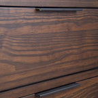 Buffet contemporain en bois massif 137 cm avec 4 tiroirs et 2 placards
