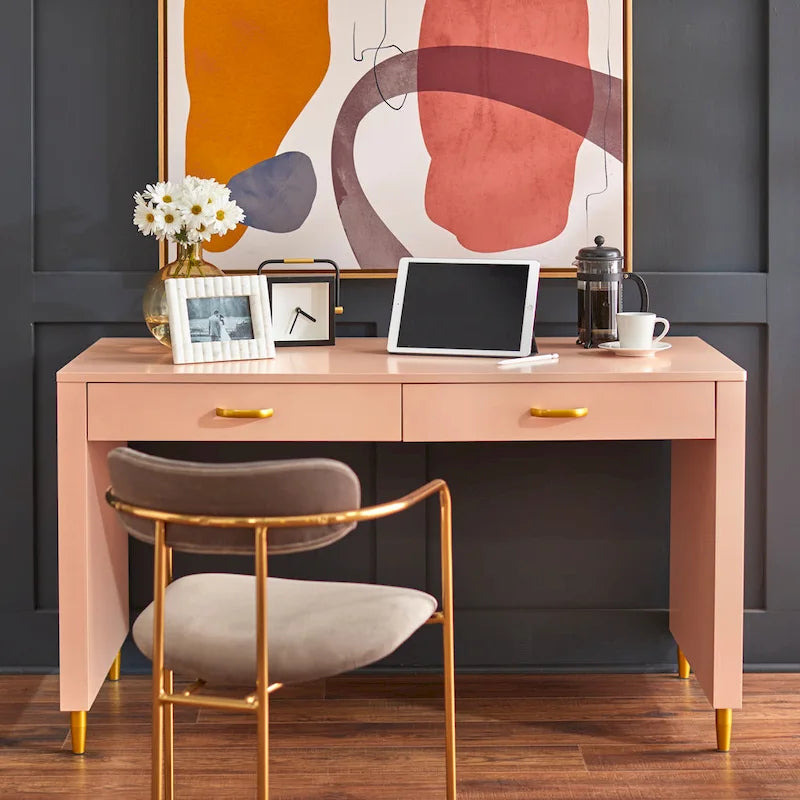 Bureau scandinave avec 2 tiroirs et pieds dorés – 135 cm de large