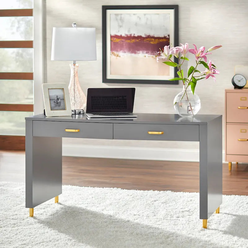 Bureau scandinave avec 2 tiroirs et pieds dorés – 135 cm de large