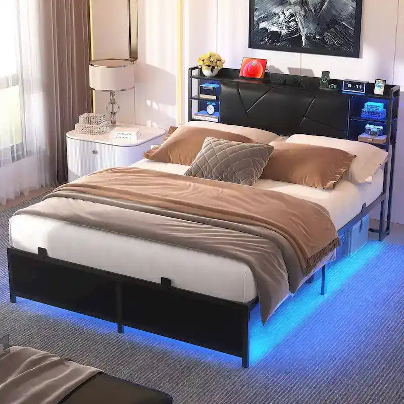 Cadre de lit avec rangement, tête de lit rembourrée, station de charge et lumières LED RGB